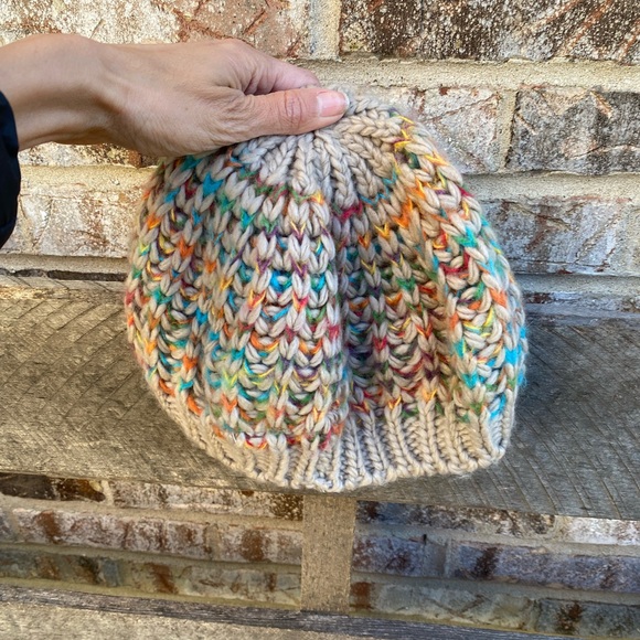 Kids winter beret new multi color hat - Picture 4 of 5